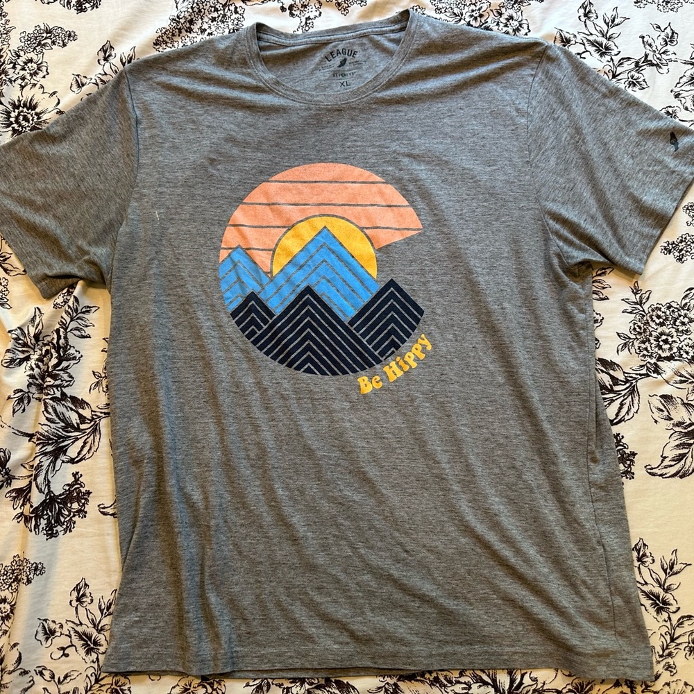 “Be Hippy” Geometric Mountains T-shirt